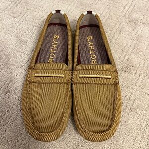 Like New Rothy’s Toasted Almond Driver shoes women’s 8.5